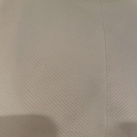 NWT New Balance White Medium Impact Sports bra Size: S - Picture 4 of 5